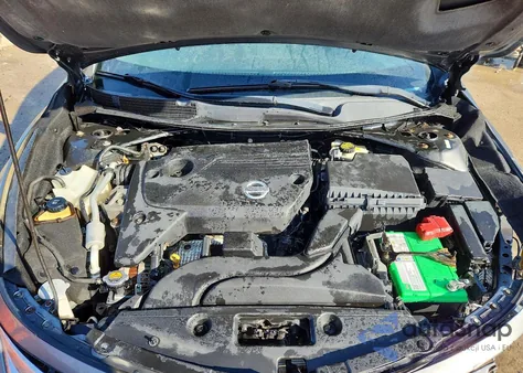 2015 Nissan Altima 2.5 из США, поврежденный, VIN 1N4AL3AP8FN375404